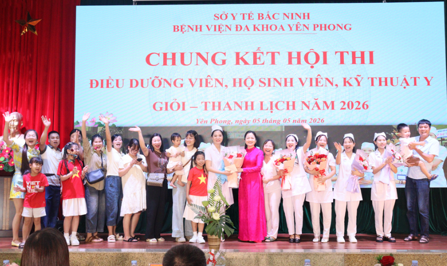 Bệnh viện Đa khoa Yên Phong thi điều dưỡng, hộ sinh, kỹ thuật y giỏi, thanh lịch